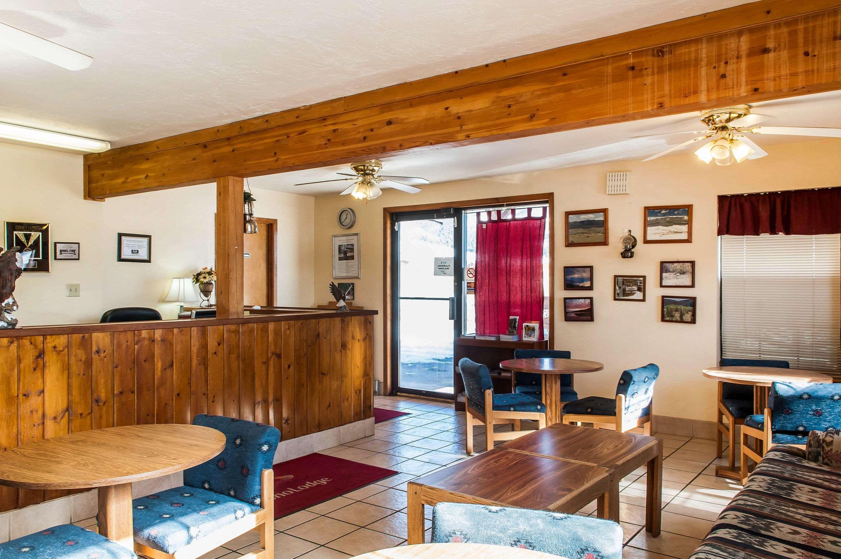 Econo Lodge Ігл-Нест Екстер'єр фото